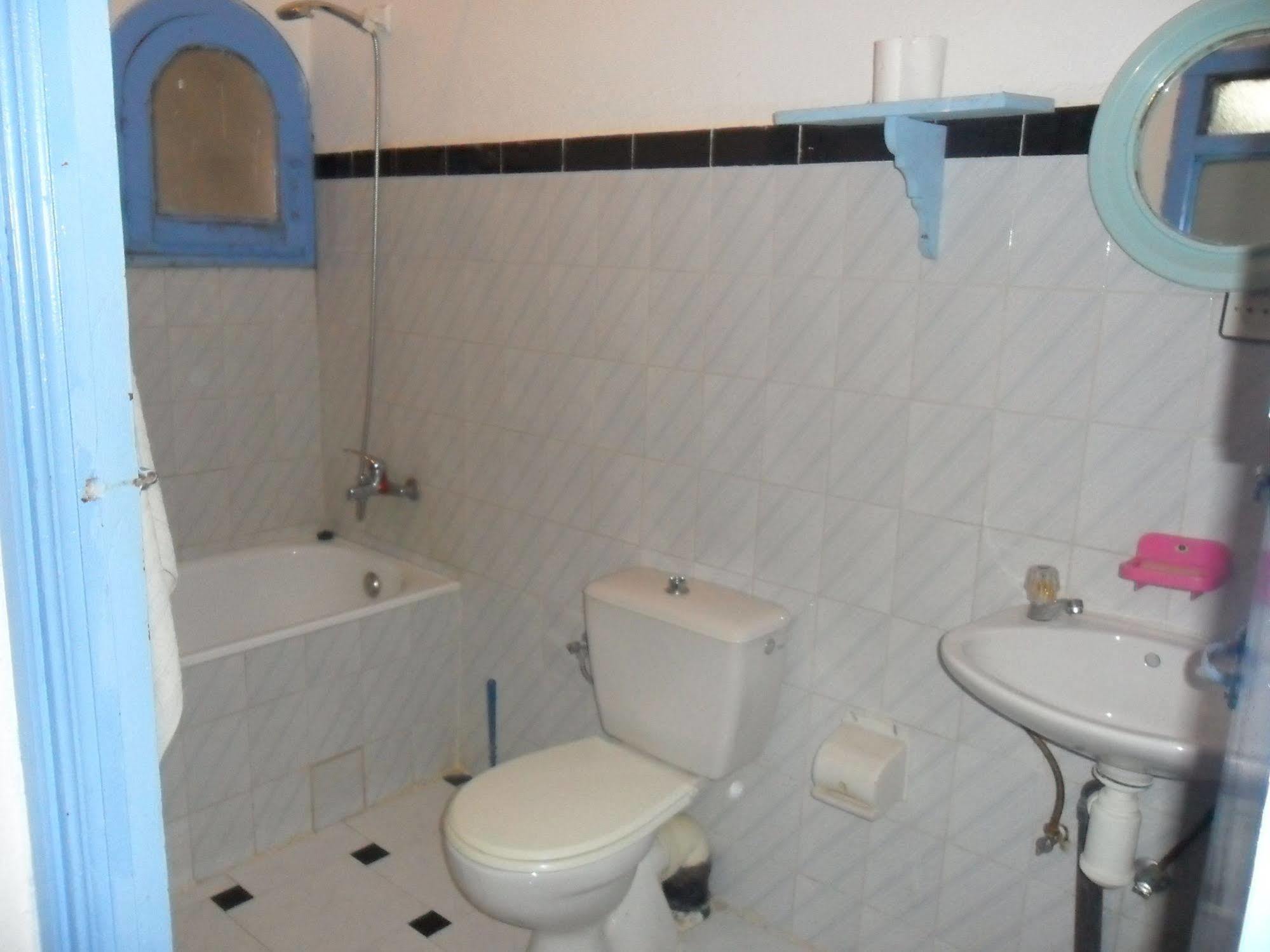Hotel Zouar Чефчауен Екстериор снимка