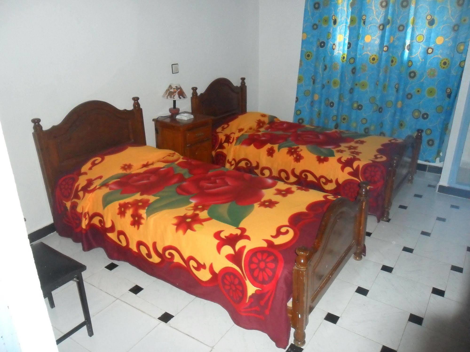Hotel Zouar Чефчауен Екстериор снимка